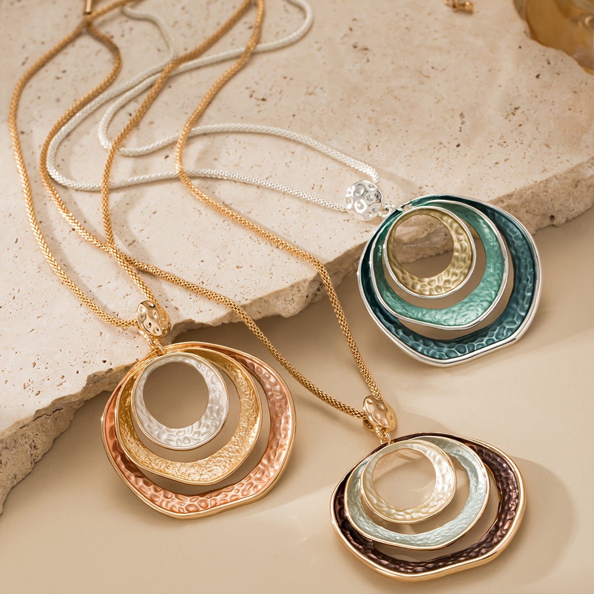 Zinc Alloy Simple Circular Geometric Pendant Necklace